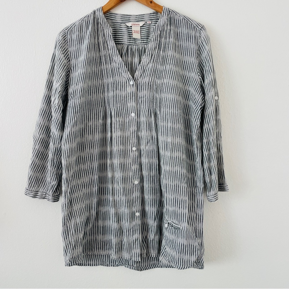 Sundance Gray White Striped Tunic Top - Picture 2 of 5